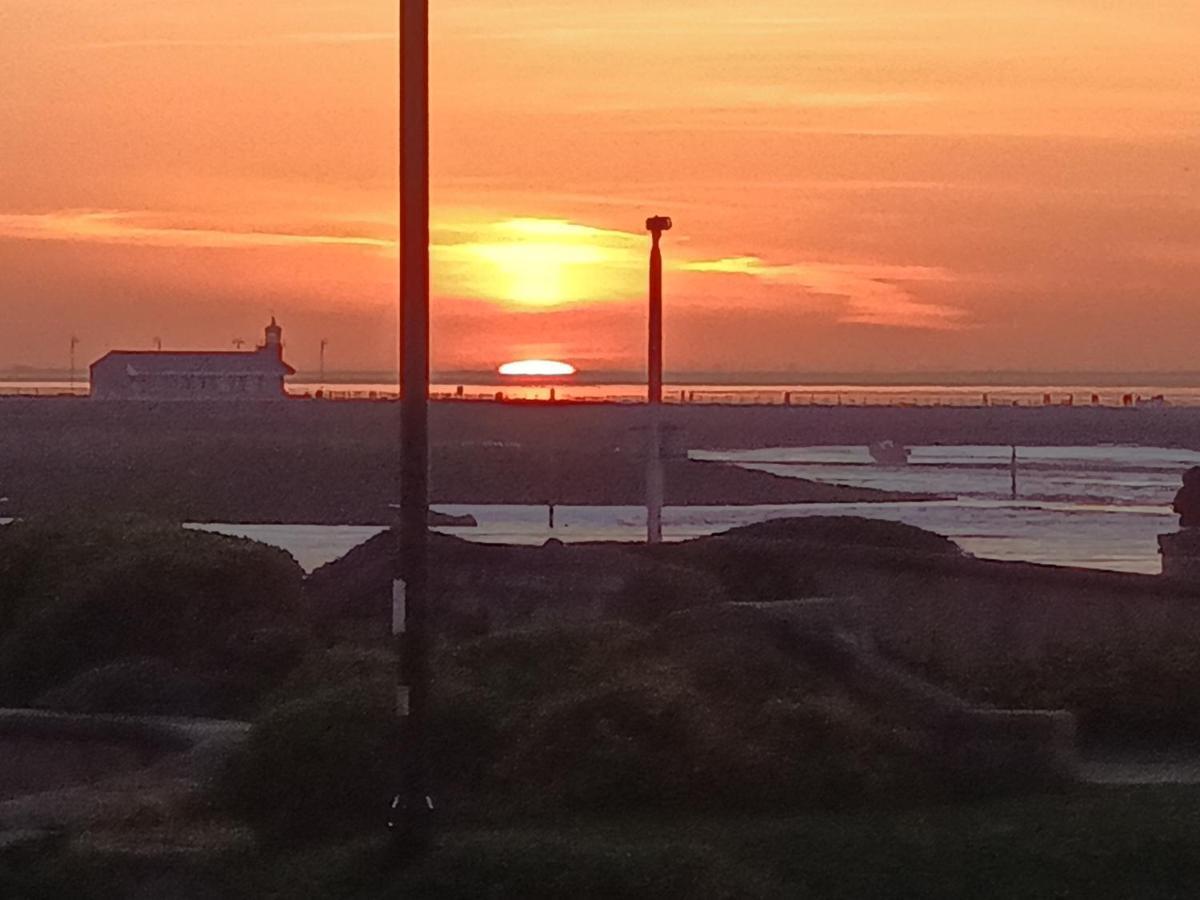 Morecame Bay Hotel Morecambe Bagian luar foto